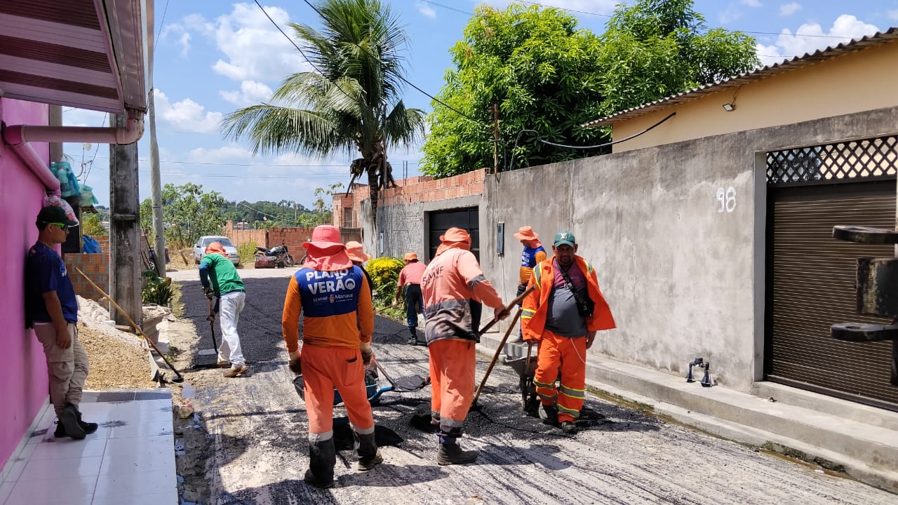 Prefeitura-de-Manaus-transforma-rua-Abacaba-com-recuperacao-asfaltica-2